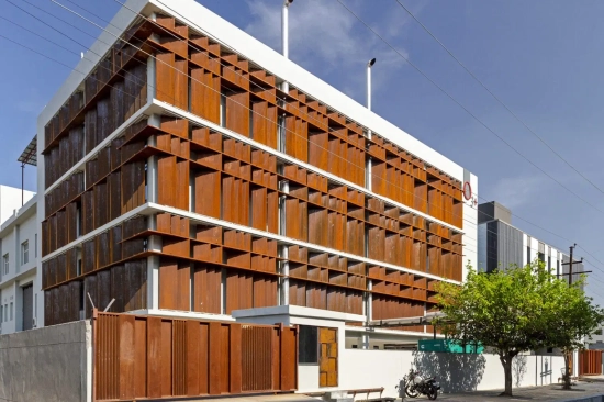 15-Inspiring-Office-Spaces-in-India-That-Redefine-Workplace-Design-11